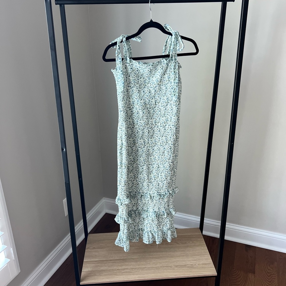 Altar'd State women’s Floral Green Dress size M - Picture 2 of 4